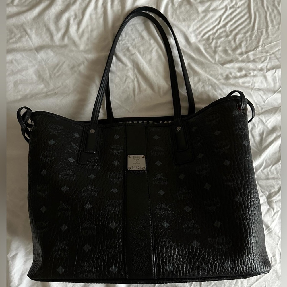 MCM Reversible Liz Shopper Medium